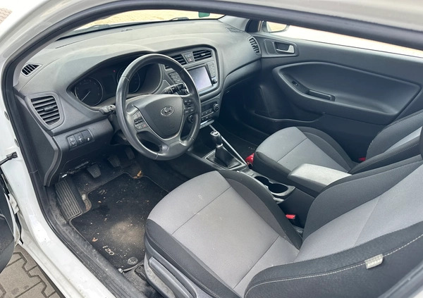 Hyundai i20 cena 18900 przebieg: 96400, rok produkcji 2017 z Bogatynia małe 56